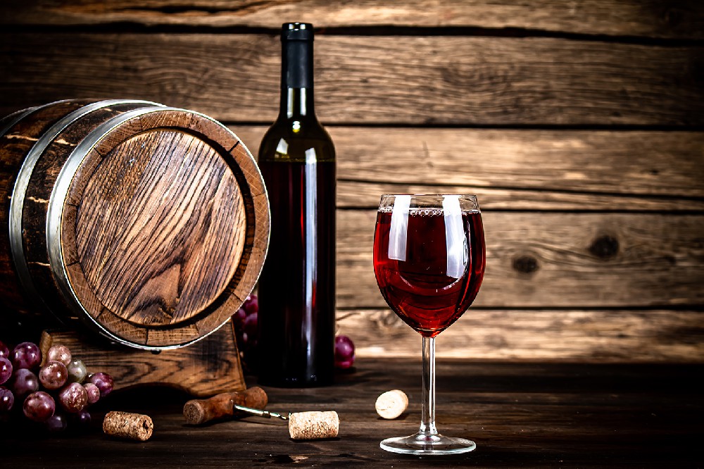 How is the customs clearance for imported wine?
