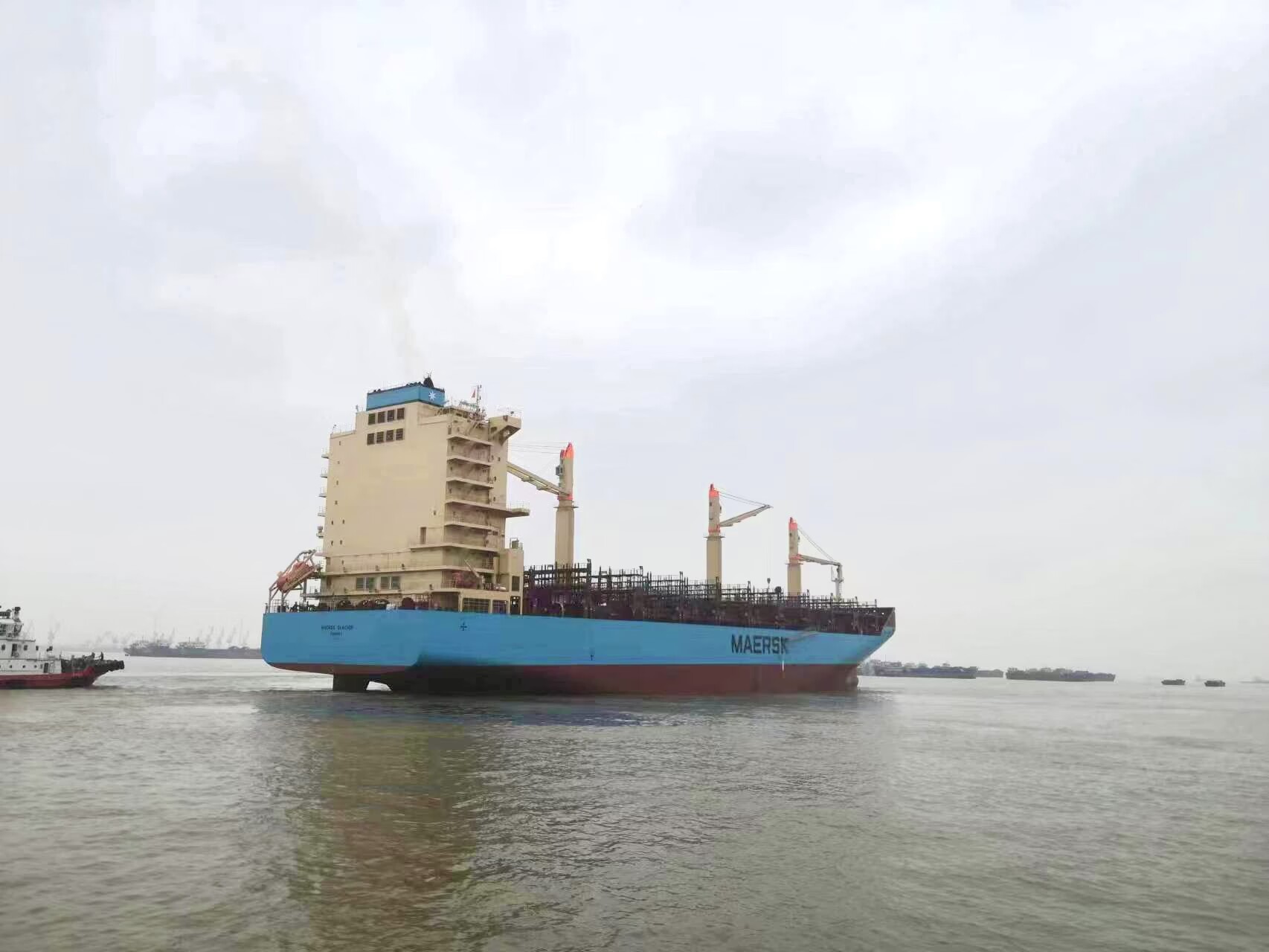 C/V MAERSK GLACIER set sail smoothly