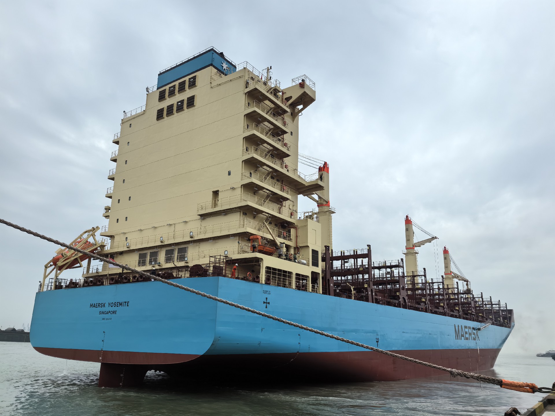 CV MAERSK YOSEMITE set sail smoothly