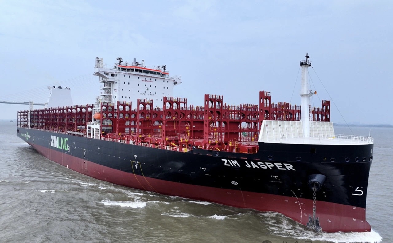M/V ZIM JASPER set sail smoothly
